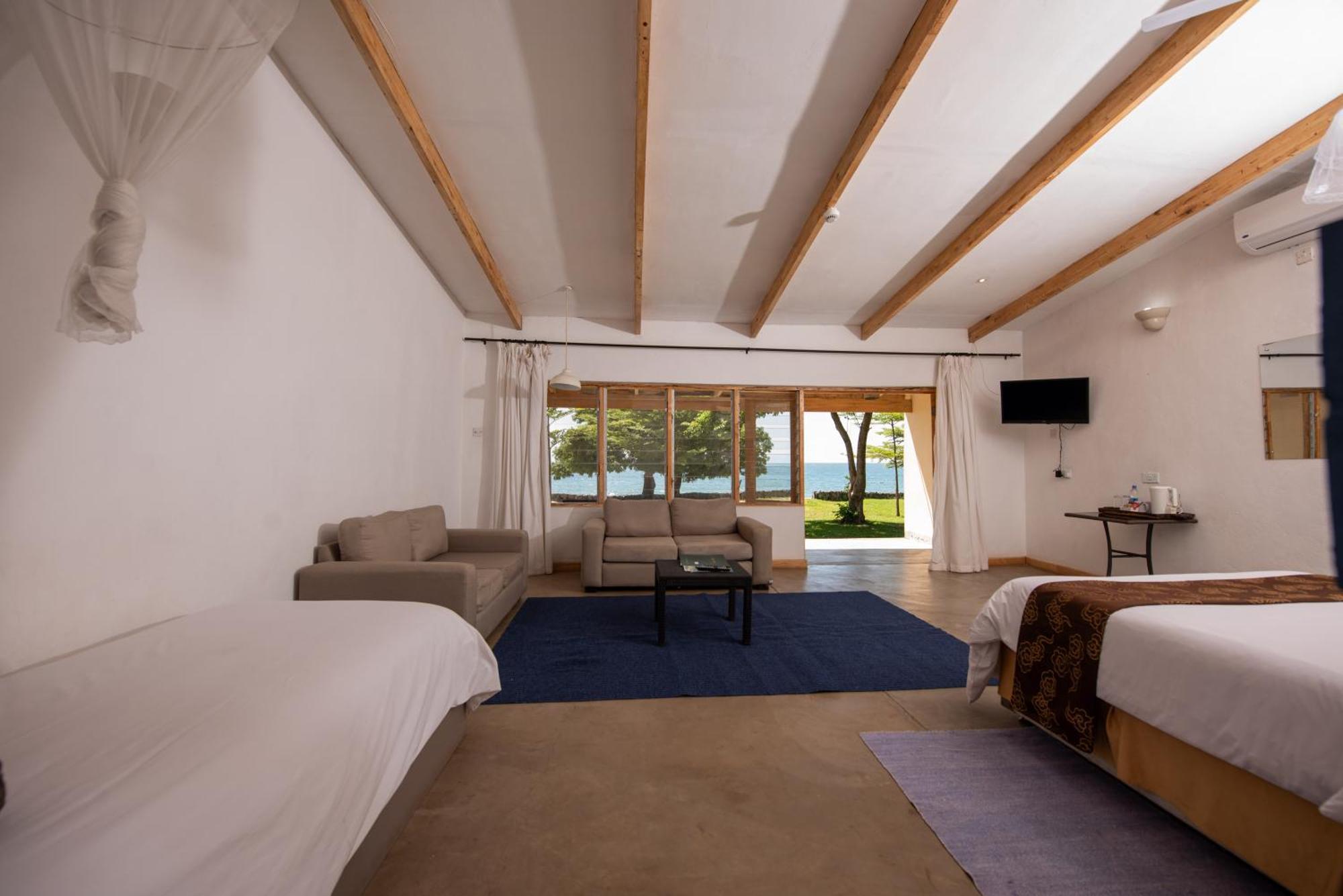 Sunbird Chintheche Hotel Nkhata Bay Exterior foto